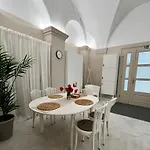 Palac Daun - * Znojmo