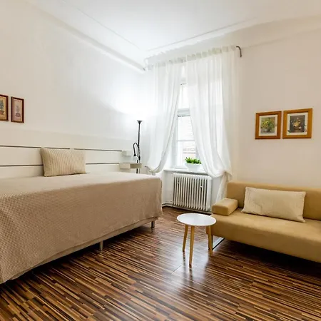 Palác Daun - *