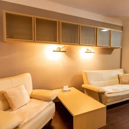 Apartment Palac Daun - Studio Znojmo