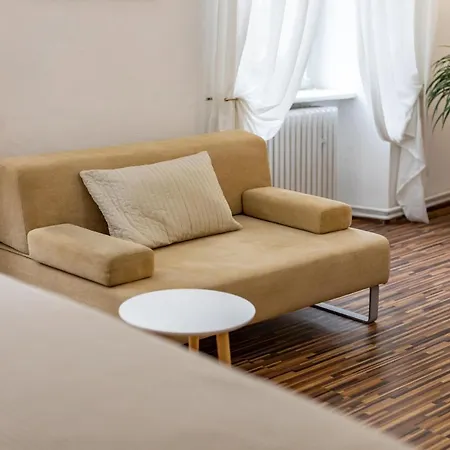 Palác Daun - *