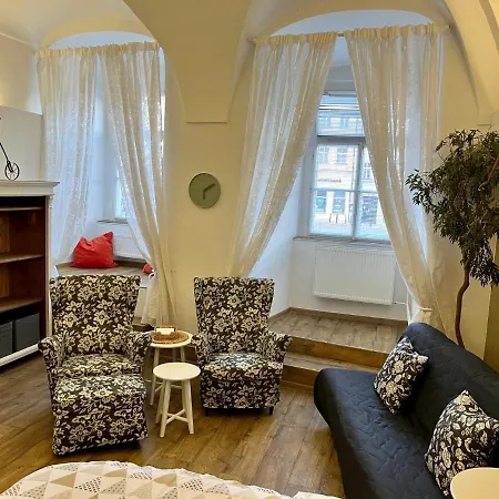 Palac Daun - Studio Apartment Znojmo
