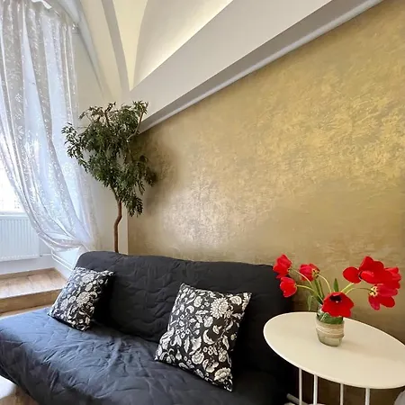 Palac Daun - Studio Apartment Znojmo
