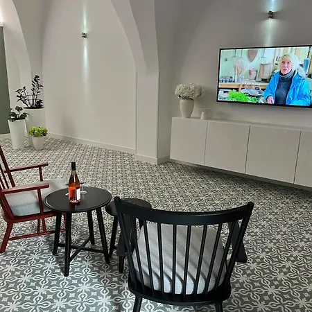 Palac Daun - Studio * Znojmo