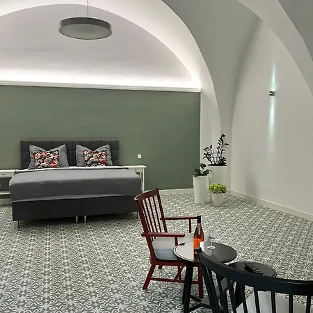 Palac Daun - Studio Apartment