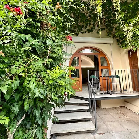 Palác Daun - *